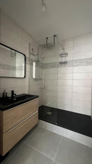 Le Nid Champenois Apartment Reims Bagian luar foto