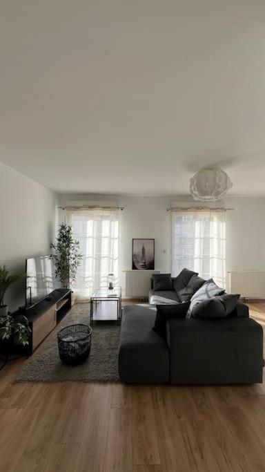 Le Nid Champenois Apartment Reims Bagian luar foto